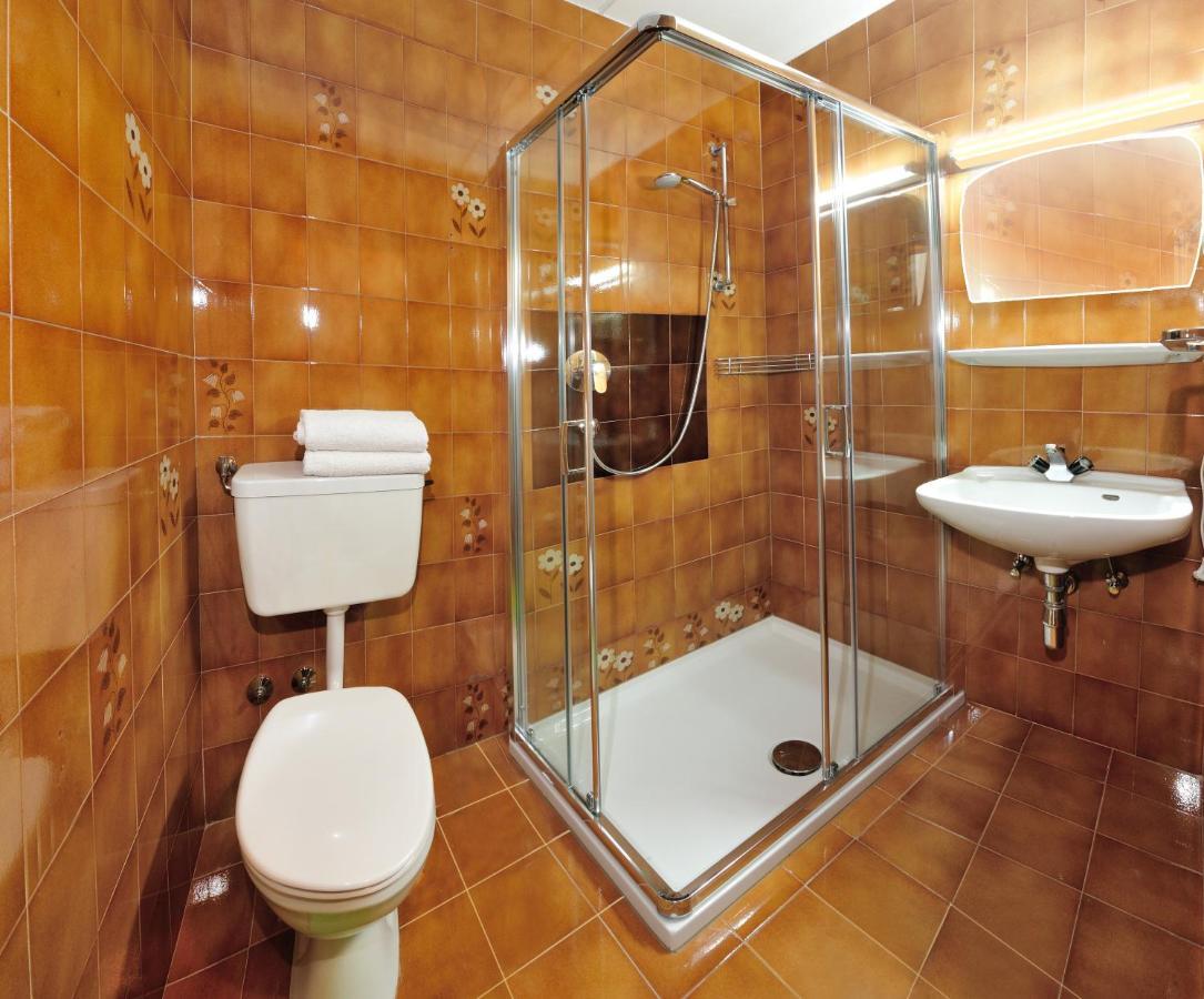 Hofstatt Residence Μπρεσανόνε Εξωτερικό φωτογραφία